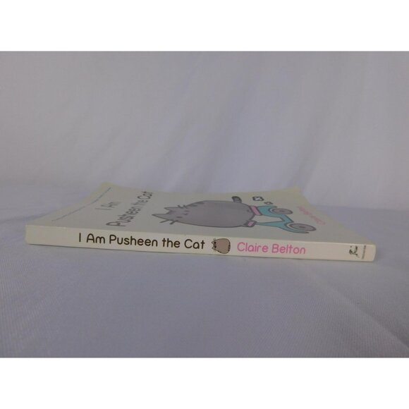 I Am Pusheen the Cat Claire Belton Humor Comic Book Softcover Cute Cartoon Kitty - Picture 3 of 5